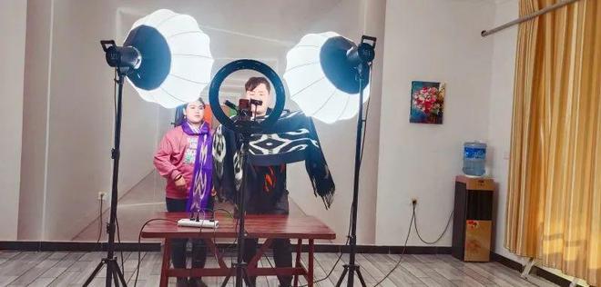 直播带货助墨玉农产品“走出去”(图3)