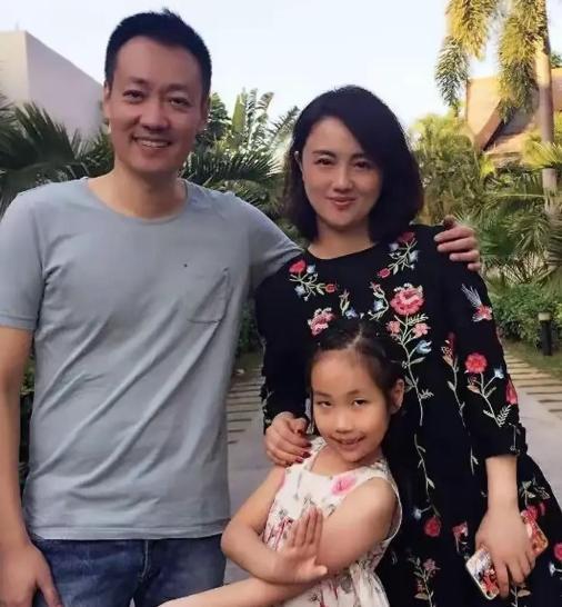 辛柏青沉默8天后担心的事情还是发生了网友评价太恶心(图1)