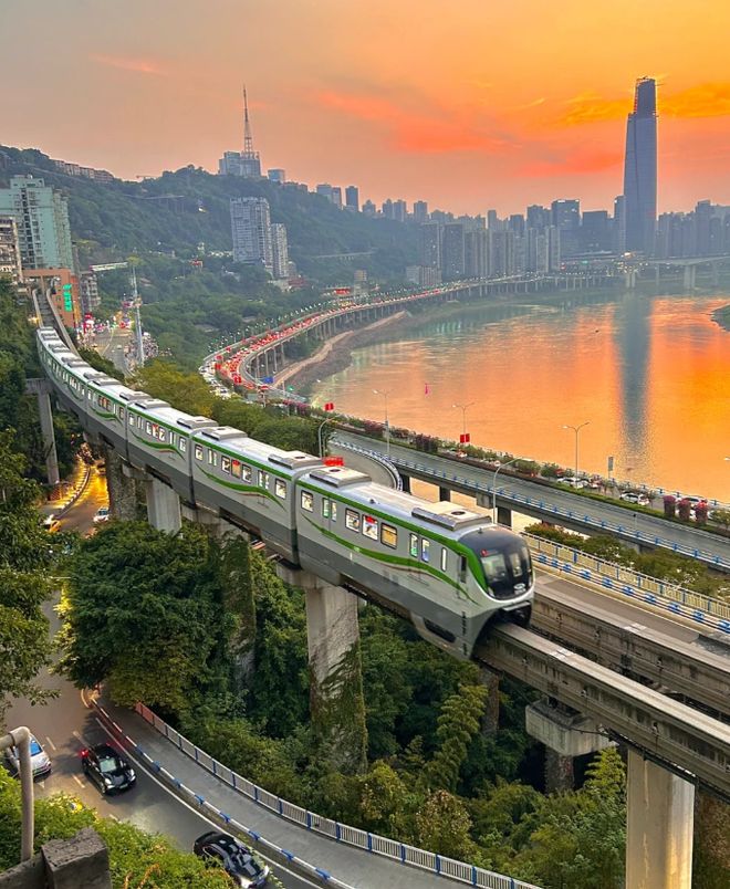 计划去重庆旅游4天3晚需要花费多少钱？重庆报团四日游详细攻略(图1)