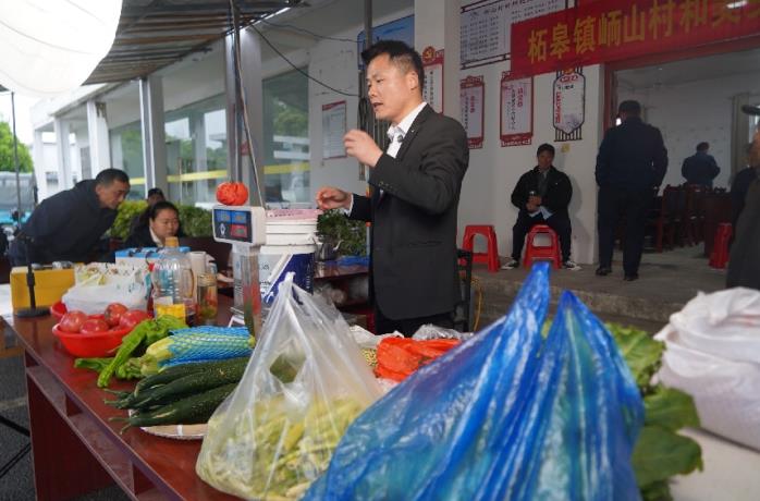 安徽巢湖：一方屏幕 照亮和美乡村路(图1)