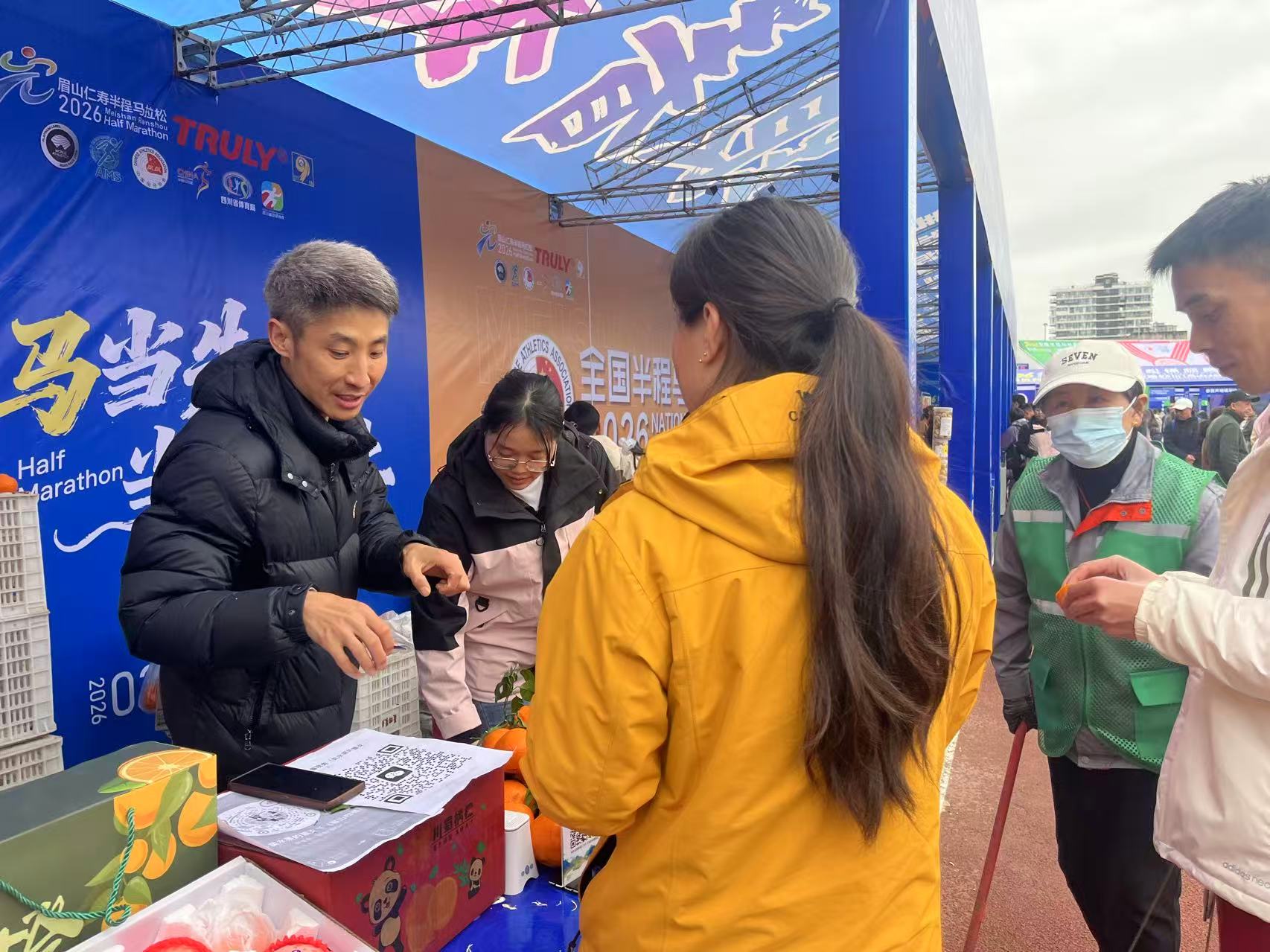 四川仁寿：书记直播带货 让农特产品“出圈”(图3)