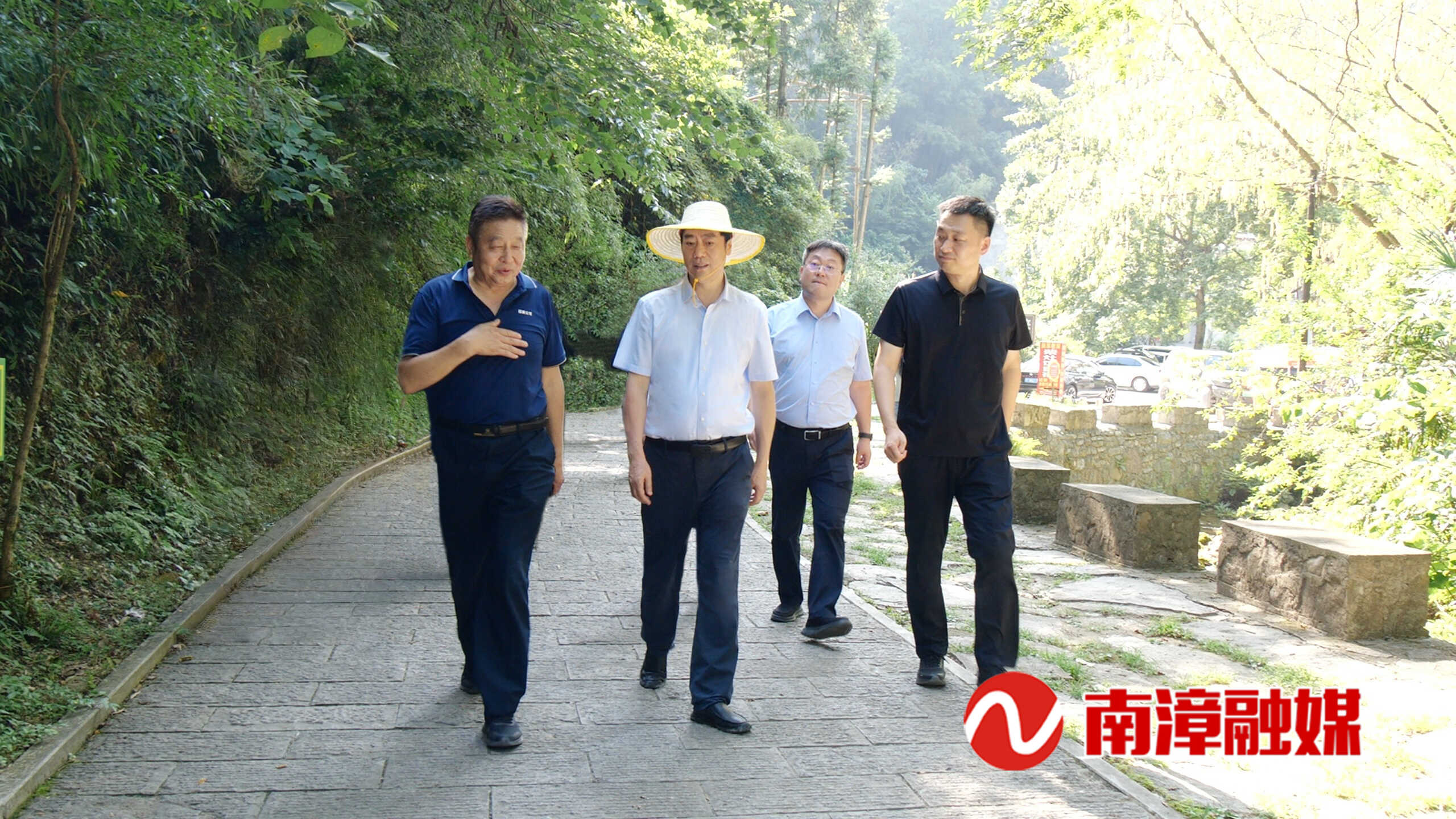 擦亮“金名片”土特产组团闯市场(图1)