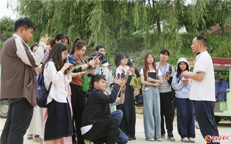 青春华章·重走西北角：在新时代奏响青春之歌 让正能量澎湃西部大地(图4)