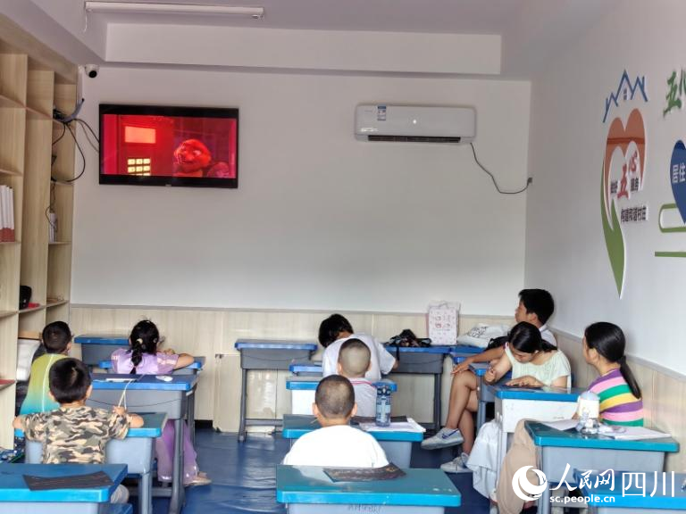 “村主播”们上了“线”“云端”发展靠党建(图4)