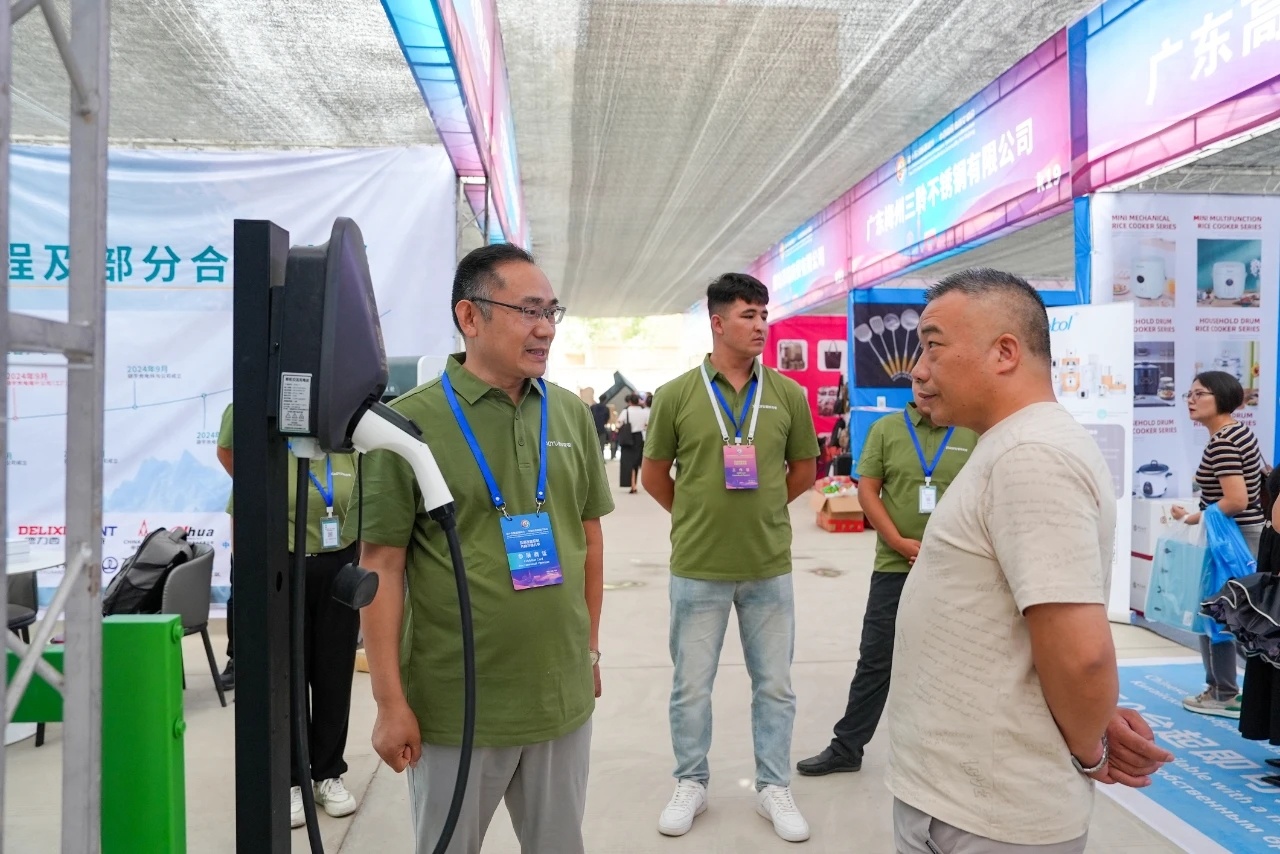 喀什地区税务局助力企业扬帆出海(图2)