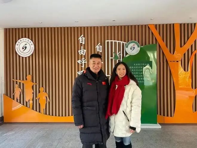 哈佛演讲中国女生被扒：非普通人乃“绿发会”主任女儿涉NGO(图2)