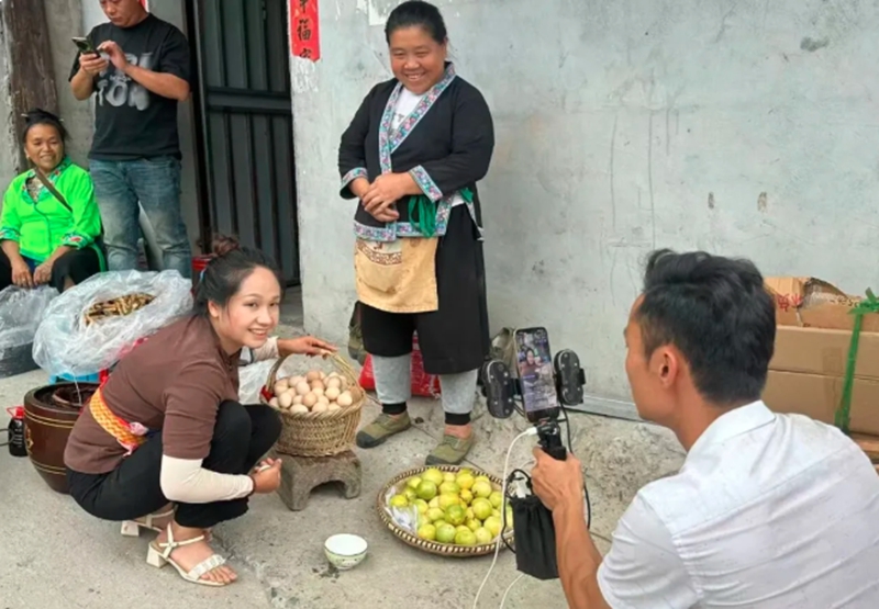 “青耘中国”直播助农活动走进贵州榕江(图3)