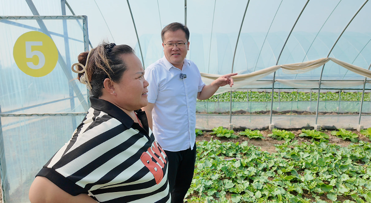 国庆里“说”丰年丨把“指尖流量”变成“兴村能量” 潍坊“小夏”要带全村实现大目标(图1)