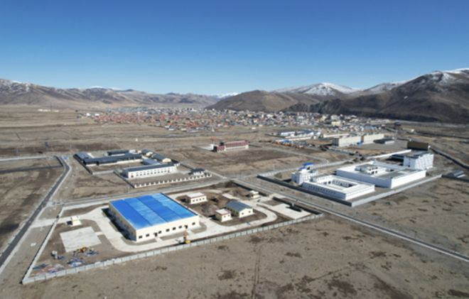 金马腾飞耀高原——色达县建县70周年记(图5)