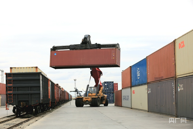 奋进内蒙古·发展有底气丨草原坦途 通衢北疆(图2)