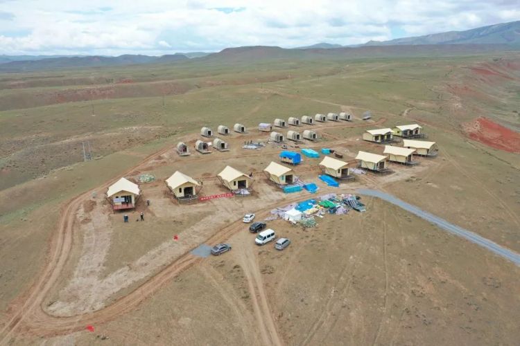 电商年货节火热开启 传统年味与情绪消费共舞